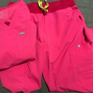 Figs Bright Pink Scrub Set